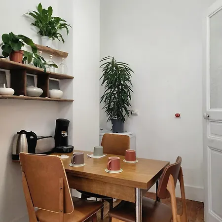 Zen Rustic & Private Backyard Center アパート *