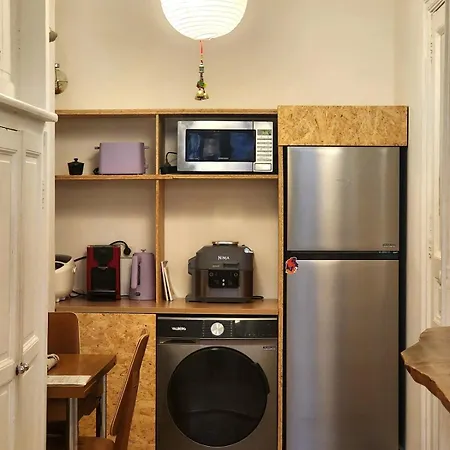 Zen Rustic & Private Backyard Center *