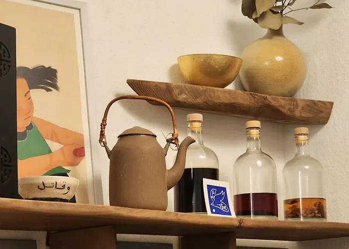 Zen Rustic & Private Backyard Center *